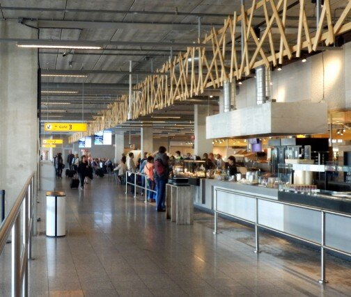 aeroporto eindhoven interno terminal