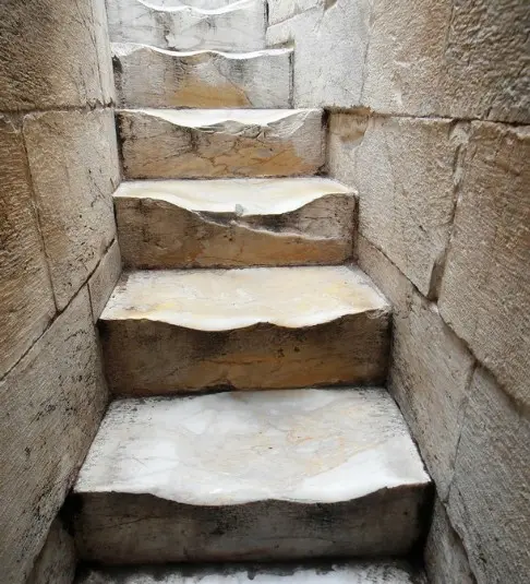 scalinata della torre di pisa