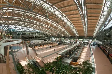terminal aeroporto di amburgo germania