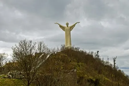 statua cristo salvatore a maratea