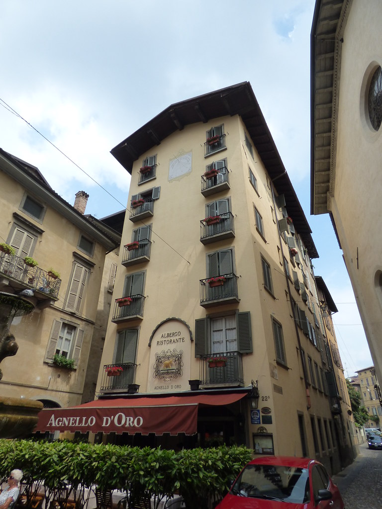 Upper City   Bergamo   Piazzetta di San Pancrazio   Albergo Ristorante Agnello D'Oro