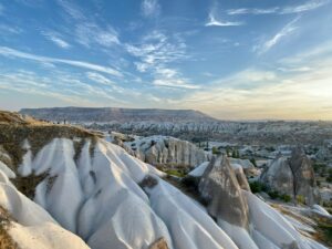 rocce bianche della cappadocia in turchia