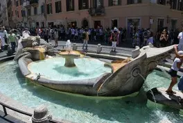 fontana della barcaccia a roma