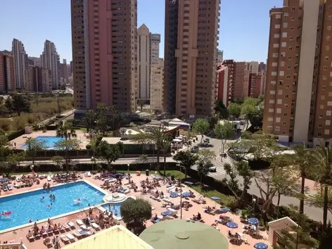 appartamenti vacanza benidorm con piscina